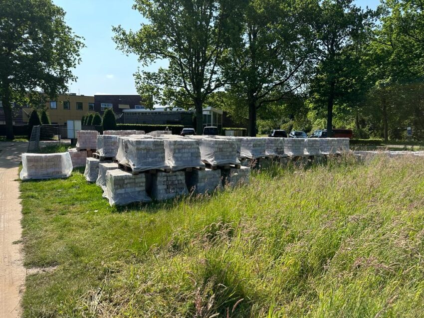 Pallet geoogste herbruikbare gevelstenen
